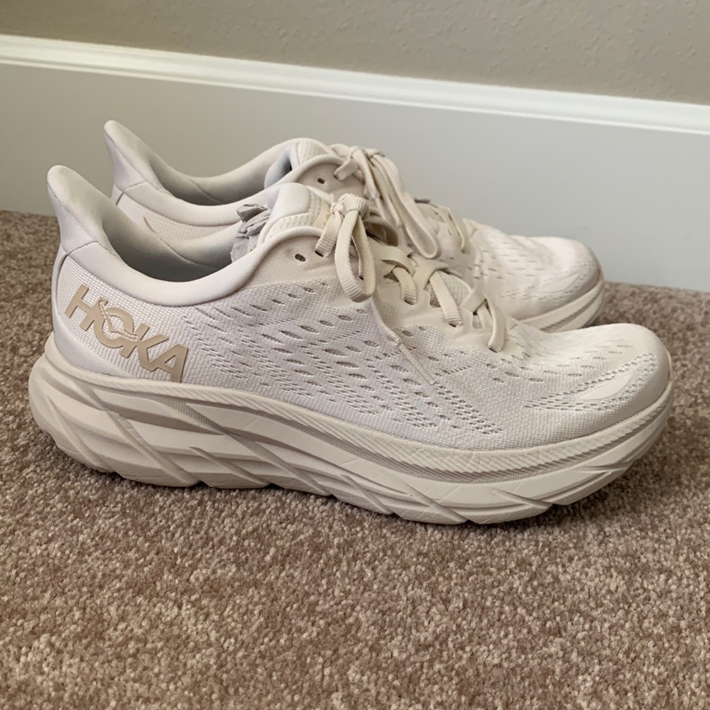 Hoka Clifton 8 Running Shoe